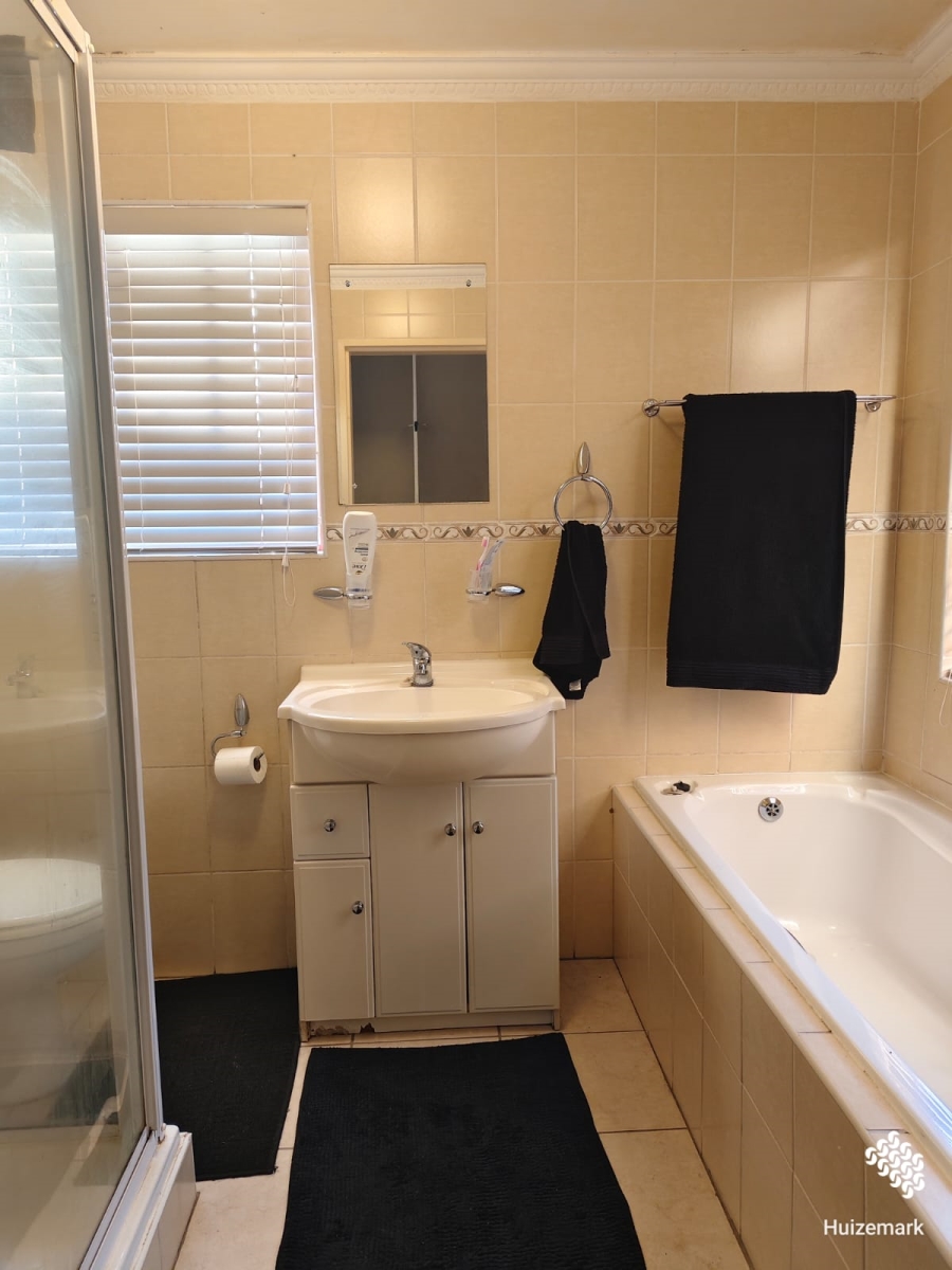 3 Bedroom Property for Sale in Vaalpark Free State